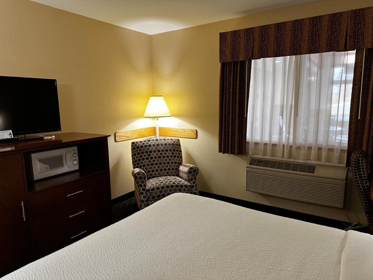 Days Inn By Wyndham Imlay City Exteriér fotografie
