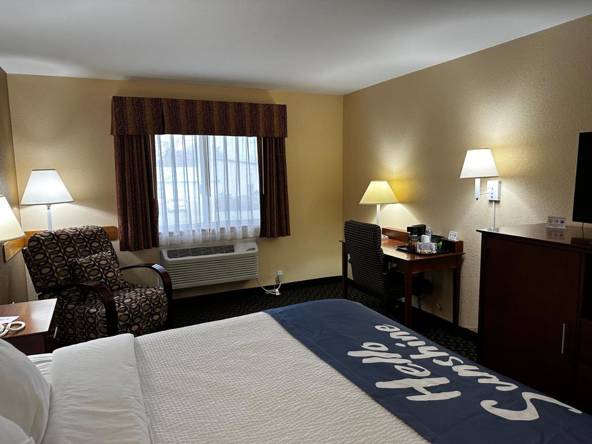 Days Inn By Wyndham Imlay City Exteriér fotografie