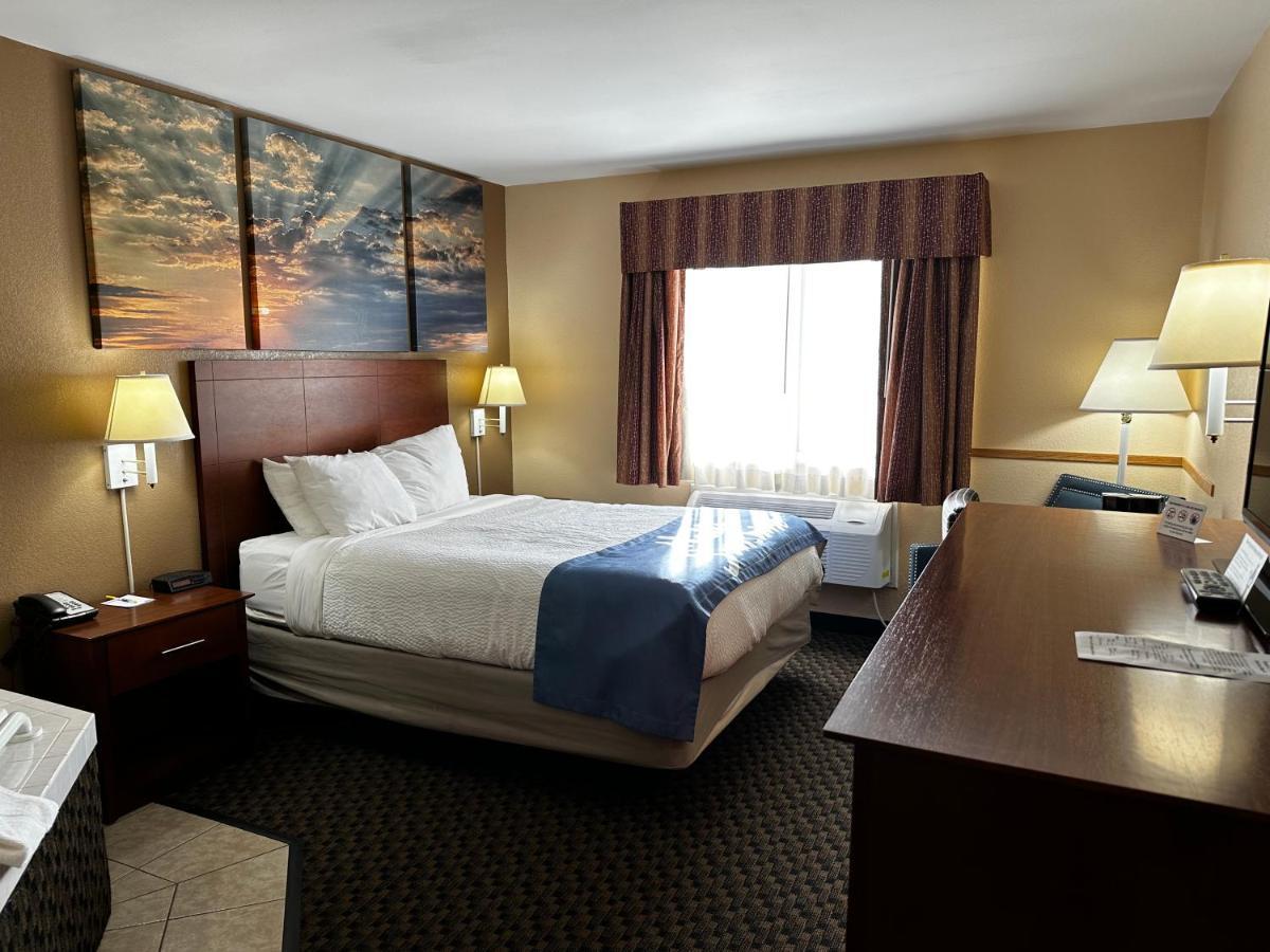 Days Inn By Wyndham Imlay City Exteriér fotografie