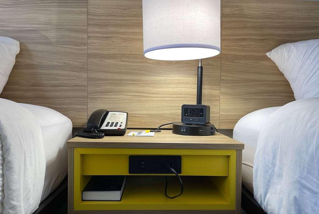 Days Inn By Wyndham Imlay City Pokoj fotografie